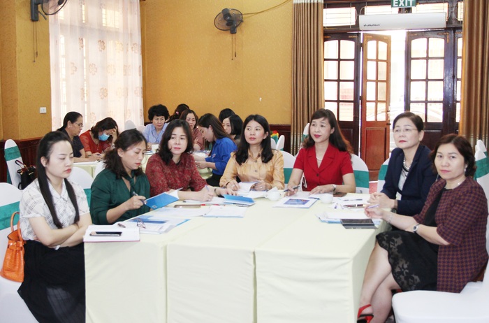 Nghệ An: Tập huấn kỹ năng vận động bầu cử cho nữ ứng cử viên đại biểu Quốc hội, HĐND - Ảnh 2.