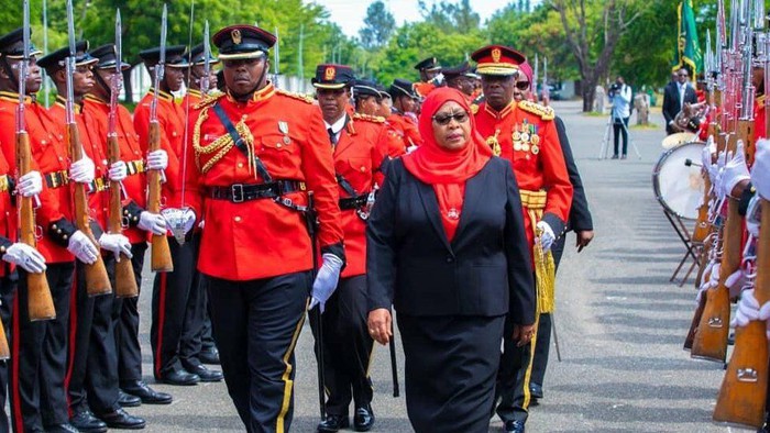 Nữ tổng thống đầu tiên của Tanzania - Ảnh 1.