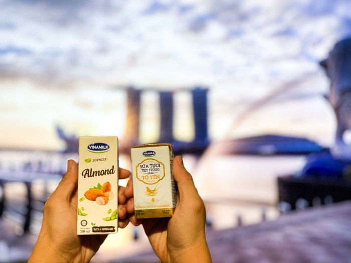 Vinamilk xuất khẩu sữa tươi chứa tổ yến đi Singapore - Ảnh 1.