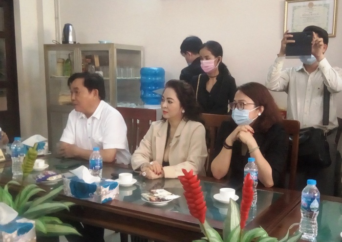 Vụ ông Võ Hoàng Yên bị tố lừa đảo: Bà Nguyễn Phương Hằng đã gửi đơn đến Công an TPHCM - Ảnh 1.