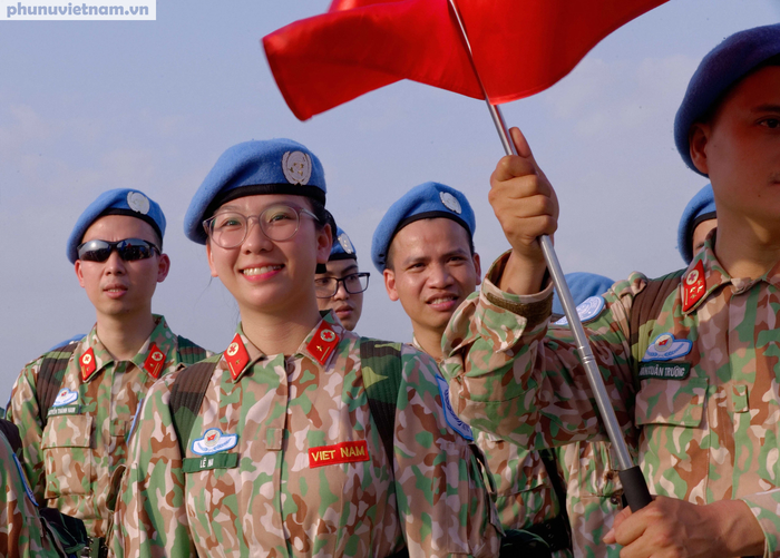 Hùng tráng  giây phút xuất quân của nữ chiến sĩ gìn giữ hòa bình  - Ảnh 9.