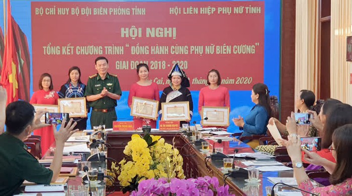Chương trình “Đồng hành cùng phụ nữ biên cương”:  Bộ đội biên phòng Lào Cai giúp nhiều phụ nữ vùng biên thoát nghèo  - Ảnh 2.
