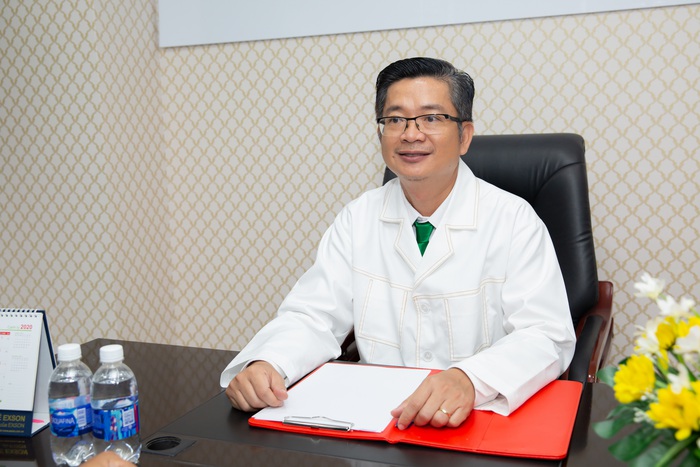 Bs. Ths Nguyễn Quang Tiến - Giám đốc Bệnh viện Răng Hàm Mặt Sài Gòn (TPHCM)