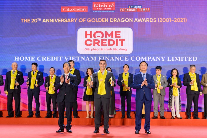 Home Credit lần thứ 7 liên tiếp nhận giải thưởng Rồng Vàng dành cho doanh nghiệp FDI tiêu biểu   - Ảnh 1.