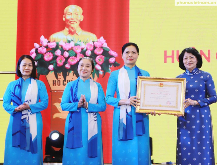 Quốc hội miễn nhiệm chức danh Phó Chủ tịch nước với bà Đặng Thị Ngọc Thịnh - Ảnh 3.