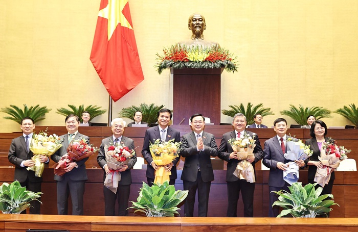 Quốc hội miễn nhiệm chức danh Phó Chủ tịch nước với bà Đặng Thị Ngọc Thịnh - Ảnh 2.