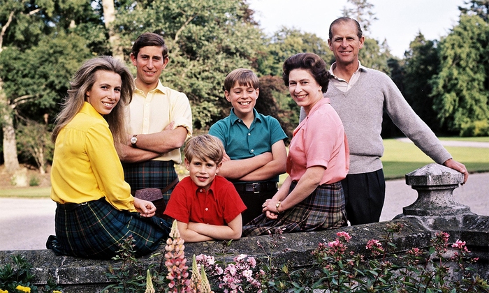 Những khoảnh khắc hạnh phúc trong 74 năm chung sống của Nữ hoàng Anh Elizabeth II và Hoàng thân Philip - Ảnh 6.