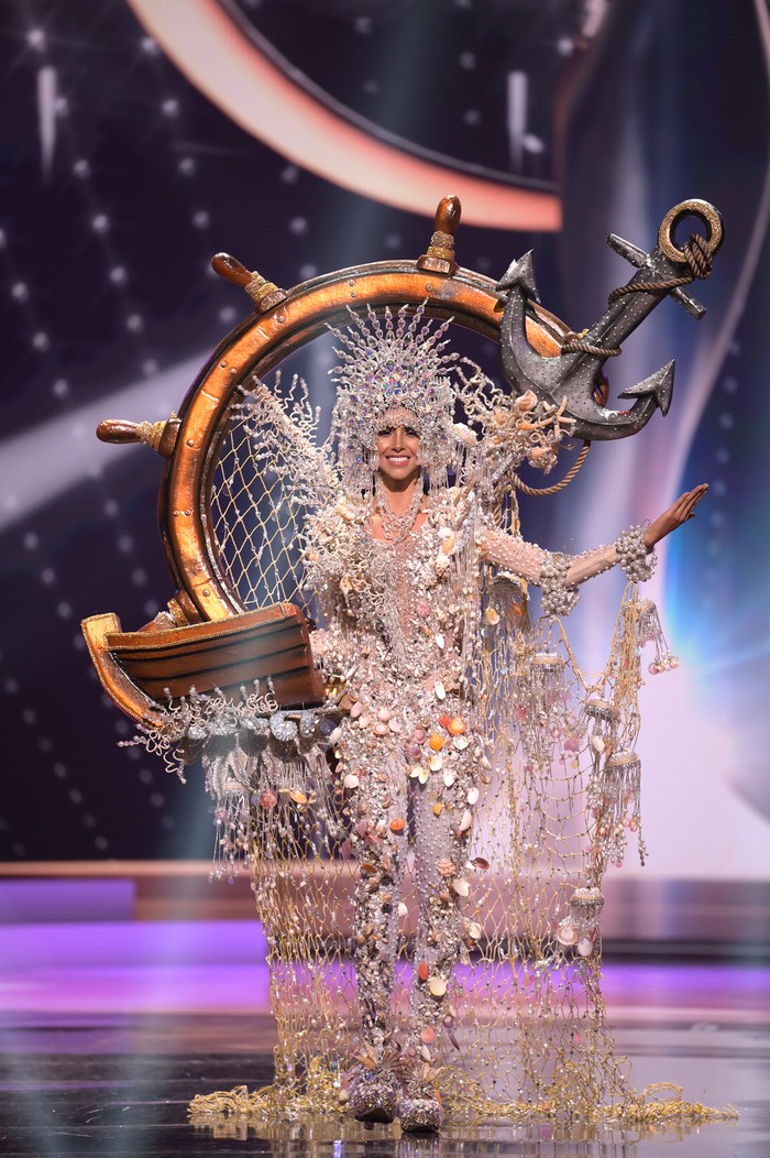 Cùng với Áo dài &quot;Kén Em&quot;, đây là những bộ trang phục dân tộc không kém phần xuất sắc tại Miss Universe - Ảnh 14.
