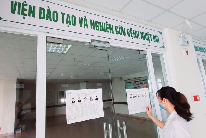 2 hòm phiếu dành riêng cho bệnh nhân cách ly Covid-19 và nhân viên y tế trực tiếp điều trị? - Ảnh 2.