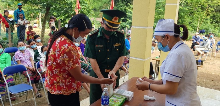 Hơn 40.000 cử tri là đồng bào dân tộc thiểu số ở Nghệ An náo nức đi bỏ phiếu sớm - Ảnh 5.