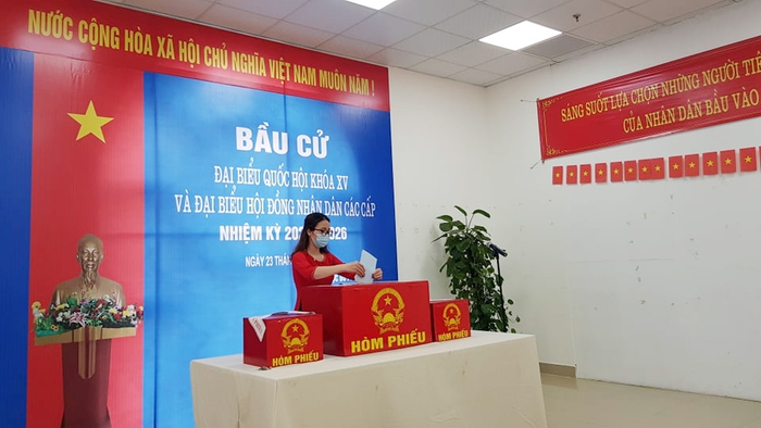 Bắt đầu cuộc bầu cử đại biểu Quốc hội khóa XV và đại biểu HĐND các cấp nhiệm kỳ 2021-2026 - Ảnh 1.