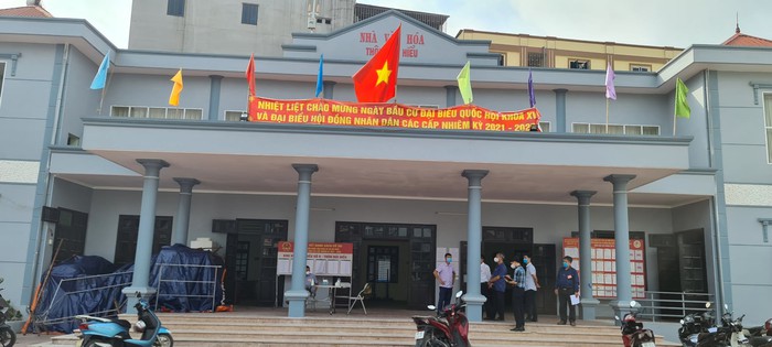 Hình ảnh bầu cử đặc biệt tại tâm dịch Bắc Giang - Ảnh 5.