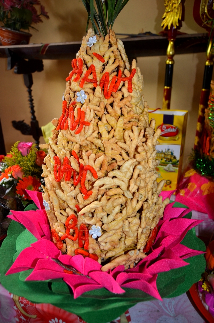 Bánh củ gừng là lễ vật không thể thiếu trong mâm lễ cúng Bà Thu Bồn