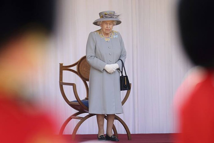 Lễ diễu binh mừng sinh nhật lần thứ 95 của nữ hoàng Anh Elizabeth II - Ảnh 2.