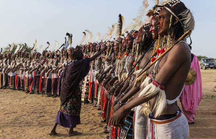 Cuộc sống của người Fulani, bộ tộc luôn tự coi mình là đẹp nhất quả đất - Ảnh 3.