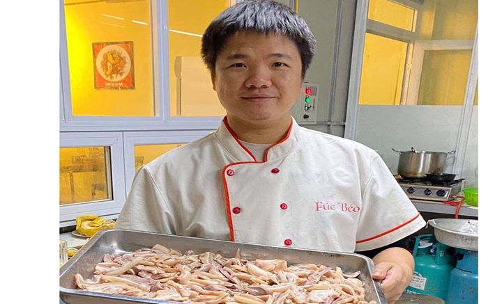 Chủ nhà hàng nấu cơm miễn phí phục vụ đoàn y bác sĩ nơi tâm dịch Bắc Giang