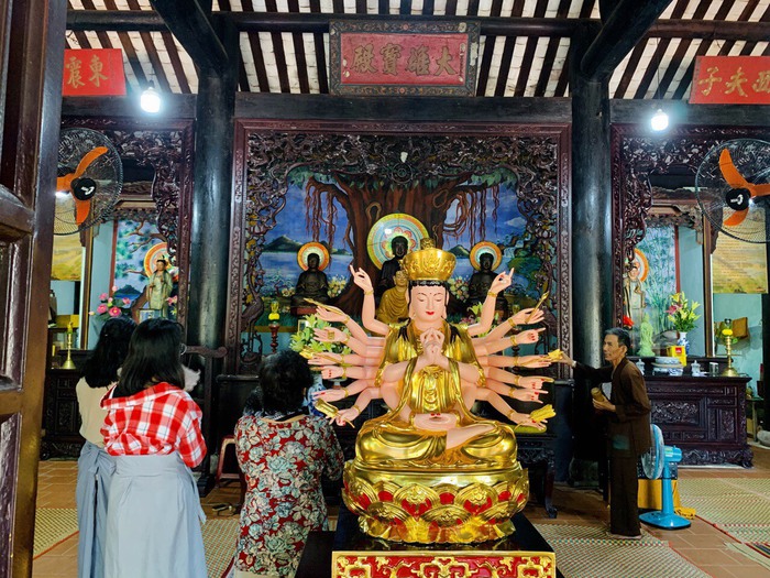 Thăm chùa Hải Tạng trên đảo Cù Lao Chàm - Ảnh 2.