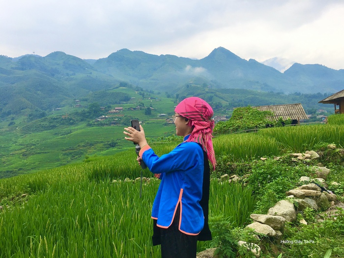 Câu chuyện về cô gái dân tộc Giáy đam mê làm tour du lịch online  - Ảnh 1.