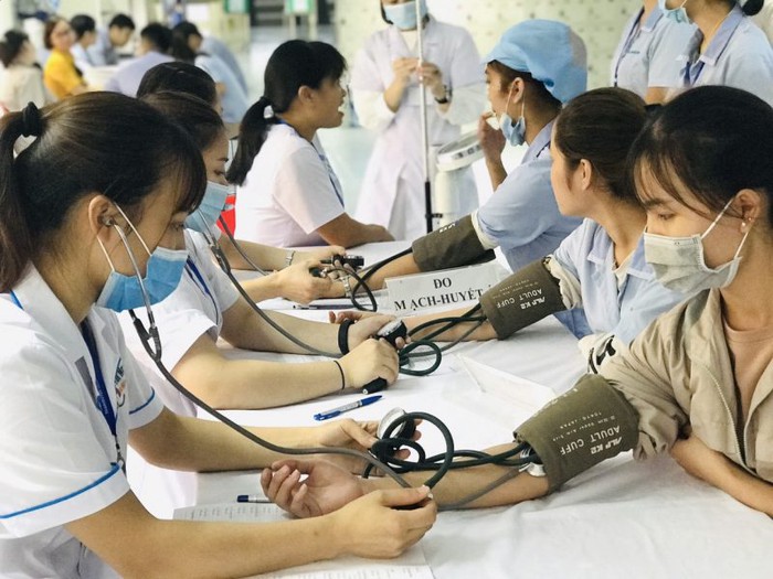 BHXH Việt Nam: Hỗ trợ tối đa cơ sở khám chữa bệnh BHYT trong bối cảnh dịch Covid-19 - Ảnh 1.