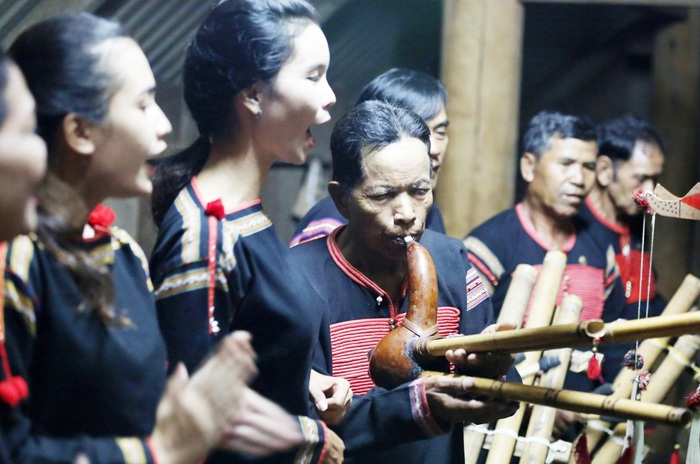 Nét văn hóa đặc sắc được bảo tồn hàng nghìn năm của người Ê Đê ở buôn Kô Sia - Ảnh 2. Nét văn hóa đặc sắc được bảo tồn hàng nghìn năm của người Ê Đê ở buôn Kô Sia - Ảnh 2.