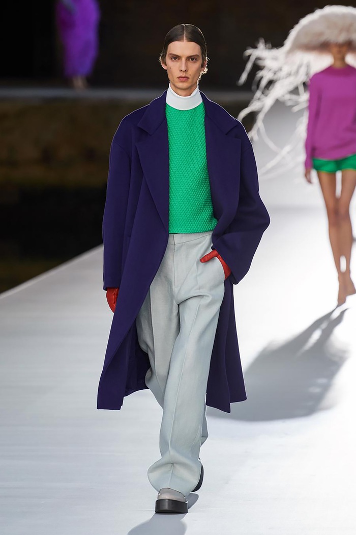 Rực rỡ sắc màu Valentino Couture Thu Đông 2021 - Ảnh 2.