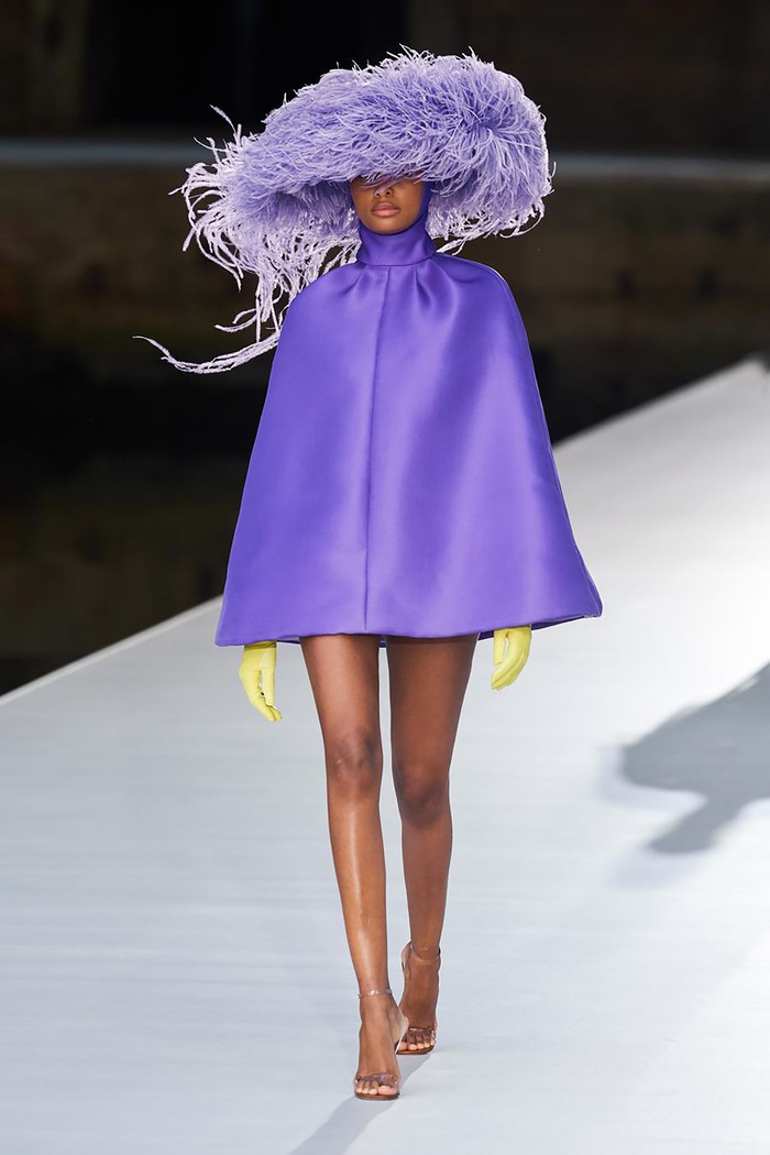 Rực rỡ sắc màu Valentino Couture Thu Đông 2021 - Ảnh 6.