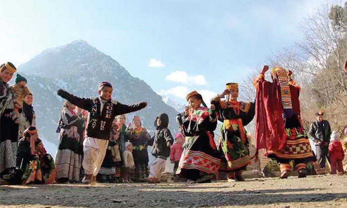 Người Kalash, bộ tộc có AND hiếm có ở Pakistan - Ảnh 4.