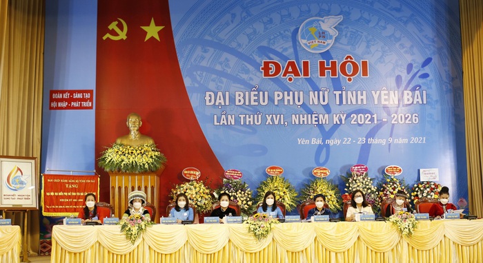 Khai mạc Đại hội Đại biểu Phụ nữ tỉnh Yên Bái nhiệm kỳ 2021-2026 - Ảnh 2.