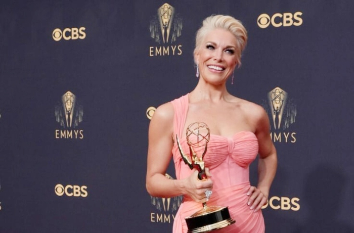 Khẳng định tài năng nữ giới tại giải Emmy 2021 - Ảnh 3.