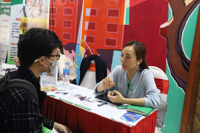 Hoc viện Phụ nữ Việt Nam: Hơn 30 gian hàng tại Ngày hội việc làm 2022 - Ảnh 4.