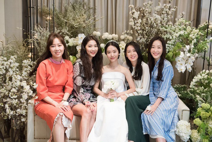 Toàn cảnh đám cưới Gong Hyo Jin: Hé lộ lễ đường đẹp như mơ, dàn bạn thân minh tinh bay sang Mỹ chúc mừng - Ảnh 5.