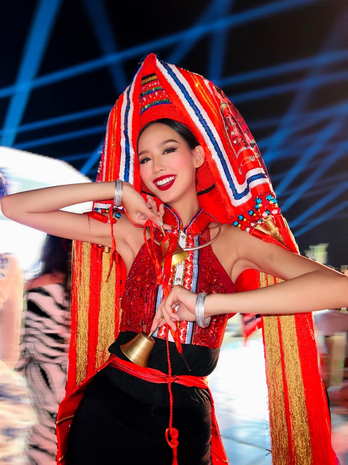Á hậu Bảo Ngọc lên tiếng về sự cố phần thi Trang phục dân tộc ở Hoa hậu Liên lục địa  - Ảnh 3.