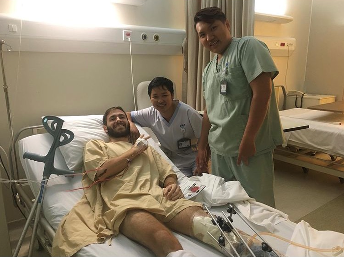 5 năm sau tai nạn thảm khốc, blogger Tây Ban Nha quay lại Việt Nam cảm tạ bác sĩ đã cứu mình - Ảnh 2.