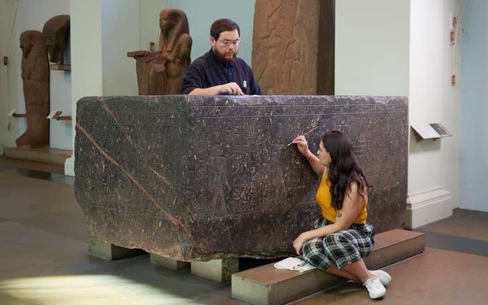 dam-assets-221007130918-06-rosetta-stone