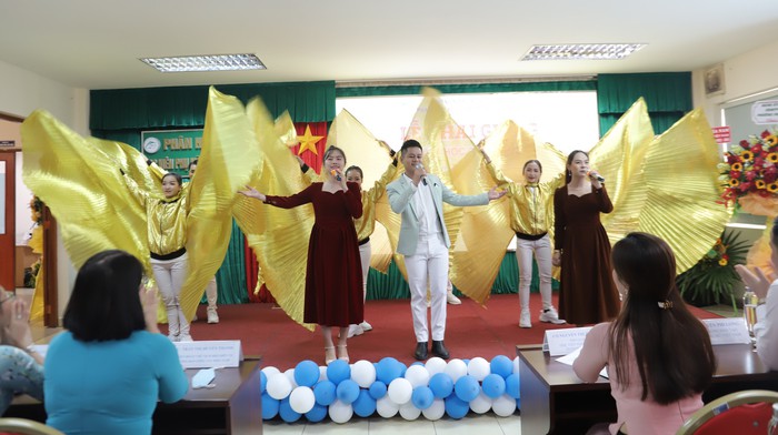 Phân hiệu Học viện Phụ nữ Việt Nam chính thức khai trường năm học mới - Ảnh 2.