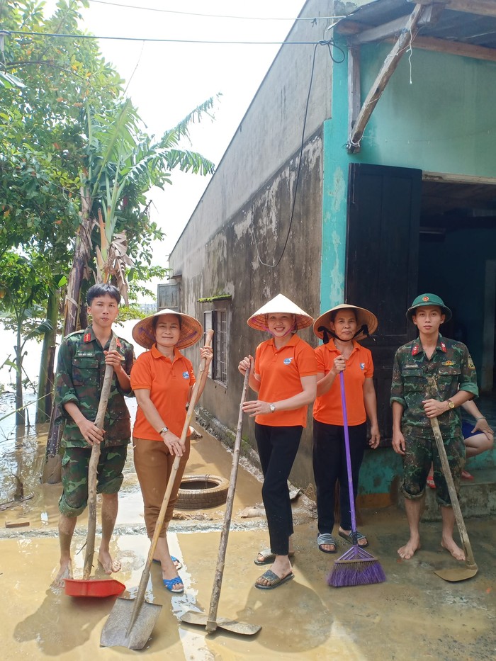 Hội LHPN Đà Nẵng: Dồn sức khắc phục hậu quả bão lụt - Ảnh 3.