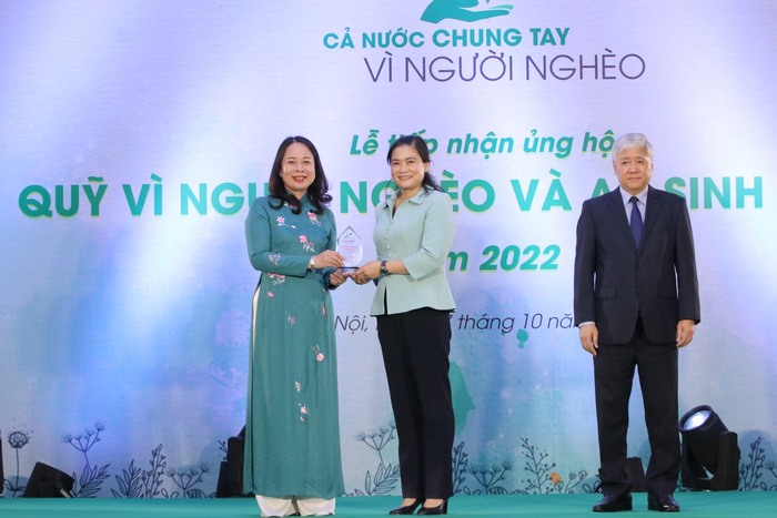 TƯ Hội LHPN Việt Nam ủng hộ Quỹ &quot;Vì người nghèo&quot; và an sinh xã hội năm 2022 - Ảnh 1.