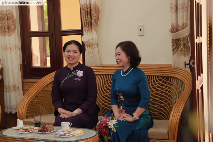 Chủ tịch Hội LHPN Việt Nam Hà Thị Nga thăm và làm việc tại Hải Phòng - Ảnh 4.