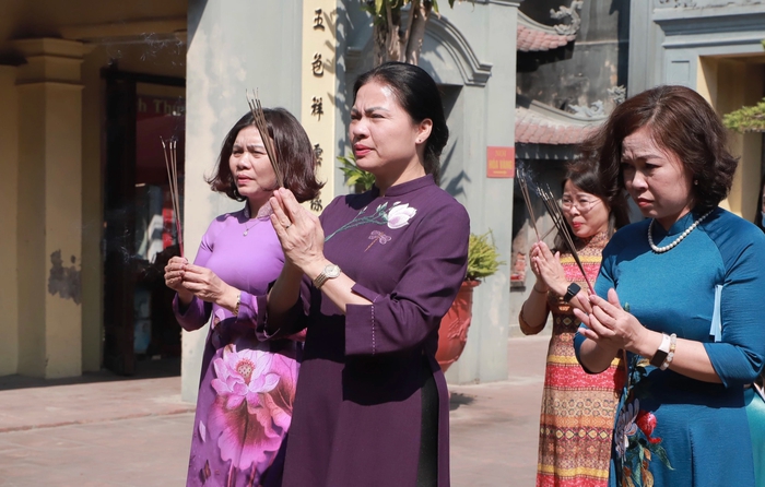 Chủ tịch Hội LHPN Việt Nam Hà Thị Nga thăm và làm việc tại Hải Phòng - Ảnh 1.