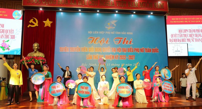Rạng rỡ, tự hào phụ nữ Bắc Ninh - Kinh Bắc - Ảnh 1.