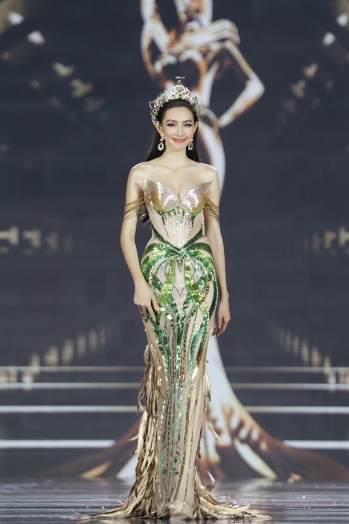 Chung kết Hoa hậu Hòa bình Việt Nam 2022: Vương miện chính thức thuộc về người đẹp Đoàn Thiên Ân - Ảnh 3.