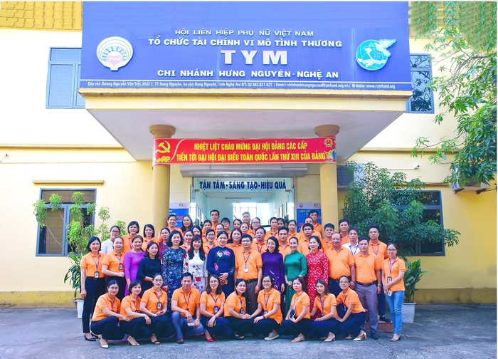 Cam kết từ TYM: &quot;Đồng hành - Tiếp bước&quot; vì phụ nữ Việt Nam - Ảnh 1.