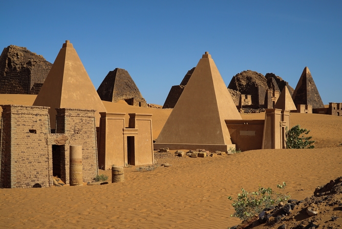 Bí mật trên sa mạc Sudan: Kim tự tháp của các vị vua Kushite - Ảnh 4.