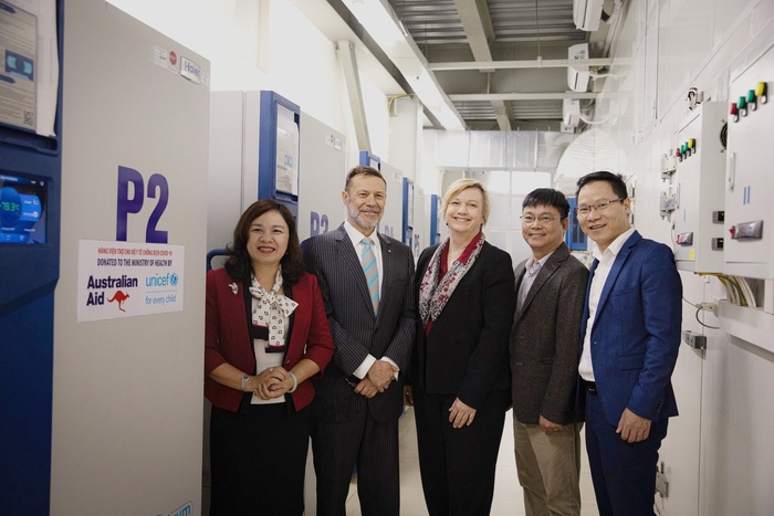 Australia và UNICEF tiếp tục hỗ trợ Việt Nam triển khai vắc-xin COVID-19 - Ảnh 1.