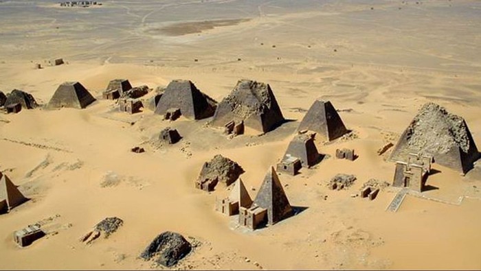 Bí mật trên sa mạc Sudan: Kim tự tháp của các vị vua Kushite - Ảnh 5.