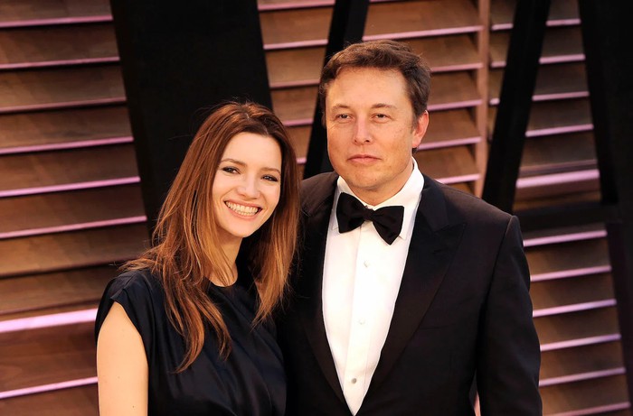 Người phụ nữ hai lần kết hôn với tỷ phú Elon Musk: &quot;Anh ấy là người tình cảm nhất mà tôi biết&quot; - Ảnh 2.