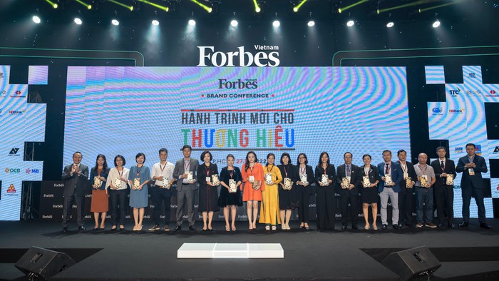 Thương hiệu “tỷ USD” duy nhất trong Top 25 thương hiệu dẫn đầu của Forbes Việt Nam - Ảnh 2.