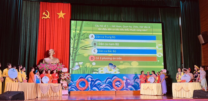 Hội LHPN thành phố Chí Linh: Chào mừng ngày 20/10 bằng những làn điệu hát ru, dân ca  - Ảnh 2.