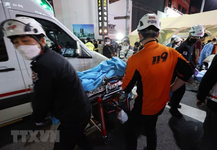 Vụ giẫm đạp kinh hoàng ở Seoul: Ít nhất 146 người đã thiệt mạng - Ảnh 5.