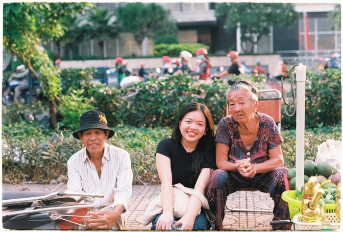 Nữ sinh làm dự án vì người cao tuổi: &quot;Hãy lắng nghe ông bà mình&quot; - Ảnh 1.